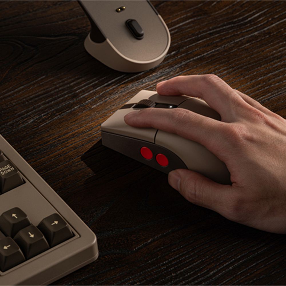 8BitDo Retro R8 Mouse - C64 Ed - Retro Gaming Style review and price